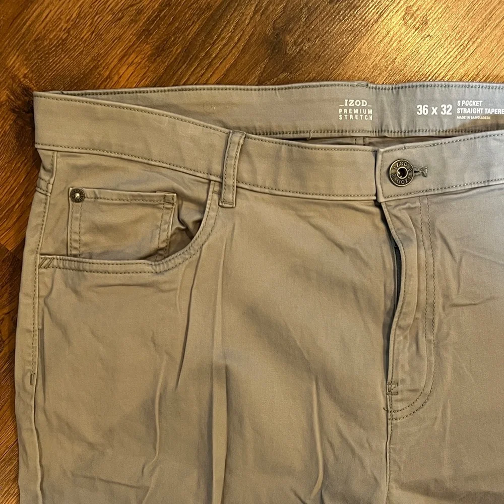 Izod Premium Stretch Gray Khaki Pants